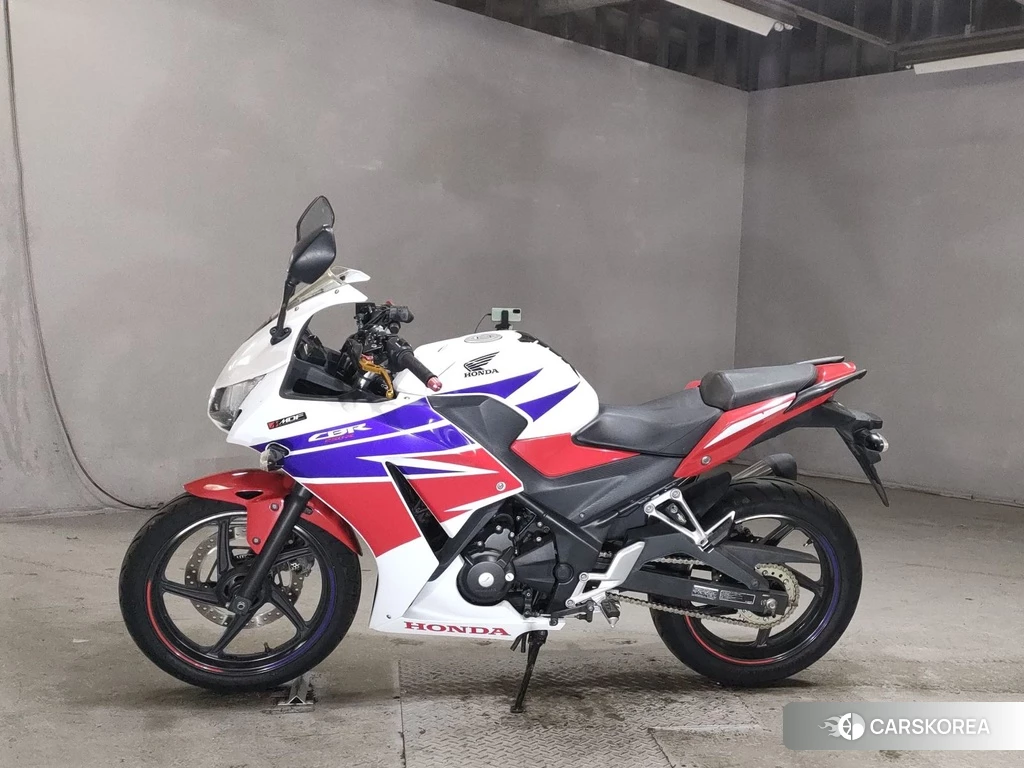 Проданный Honda CBR250R 2015 из Японии, фото 2