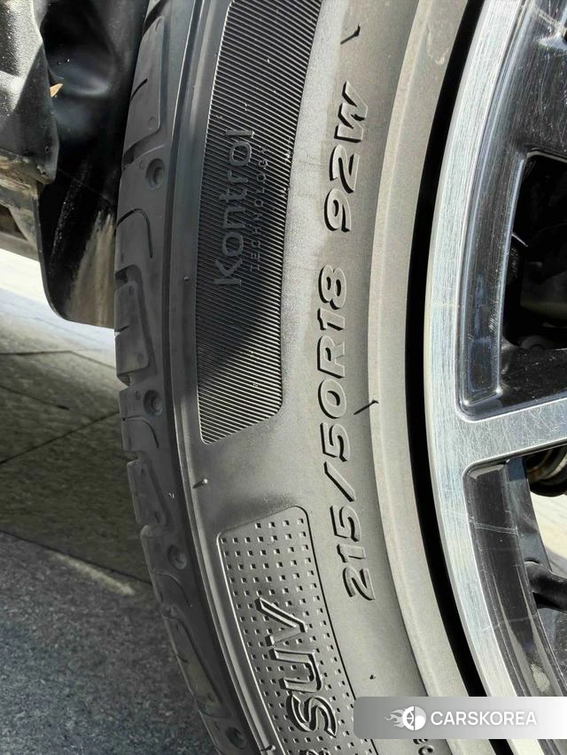 Audi Q2L id 4277112 из Китая 9