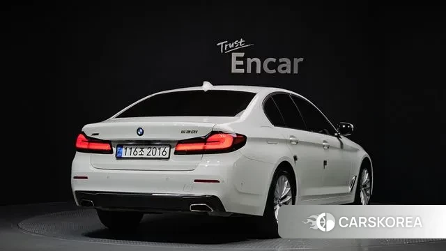 BMW 5 Series (G30) id 3089866 из Кореи 12