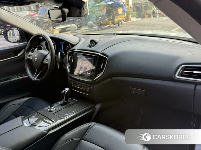 Maserati Ghibli id 4209522 из Китая 12