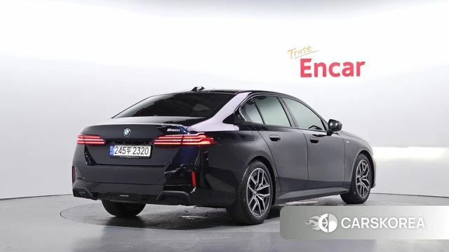 BMW 5 Series (G60) id 4578989 из Кореи 12