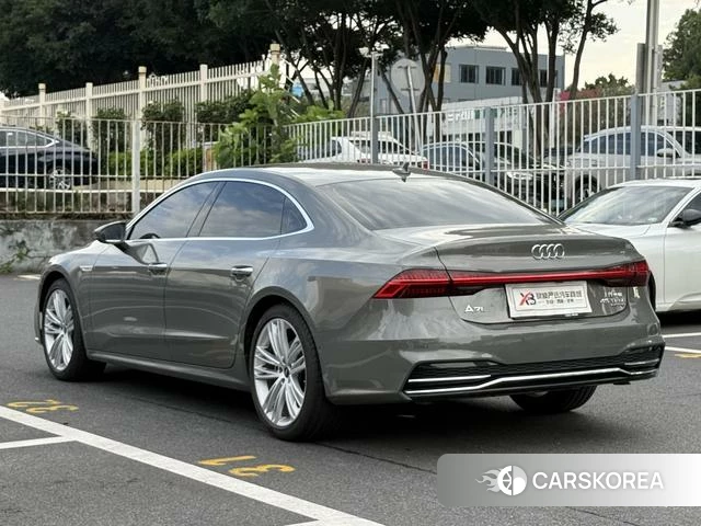 Audi A7L id 4263932 из Китая 12