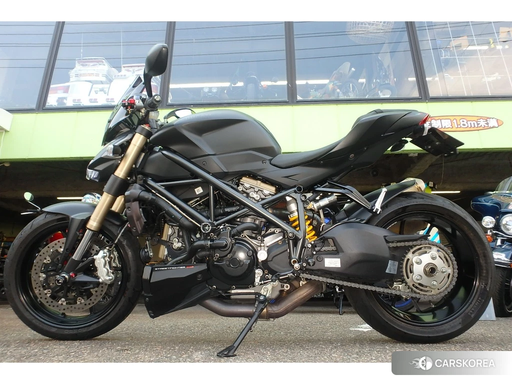 Проданный Ducati STREETFIGHTER 848 2013 из Японии
