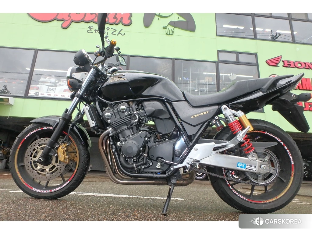Проданный Honda CB400SF 2016 из Японии