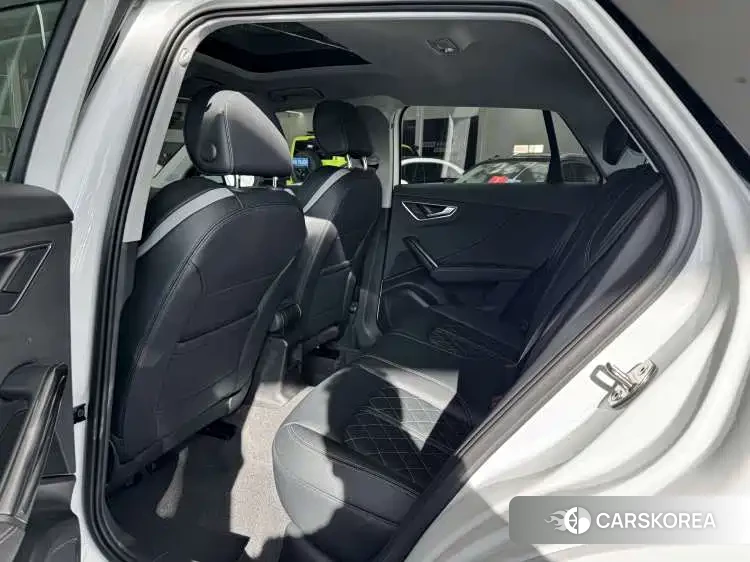 Audi Q2L 2026 Белый из Китая, фото 2