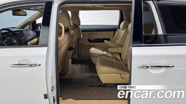 Kia The New Carnival id 2764466 из Кореи 12