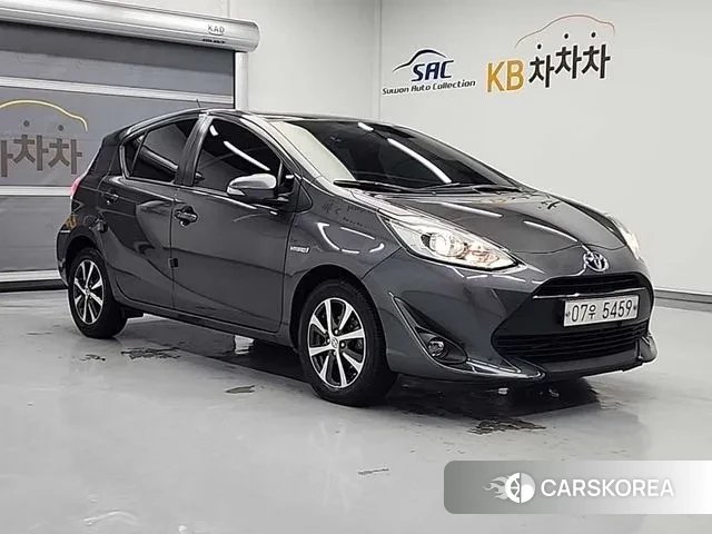 Toyota Prius C id 3703903 из Кореи 12
