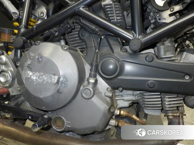 Engine photo