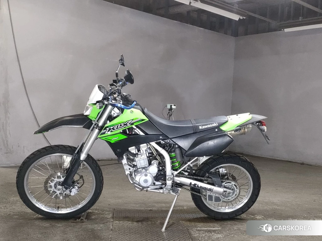 Проданный Kawasaki KLX250 2016 из Японии