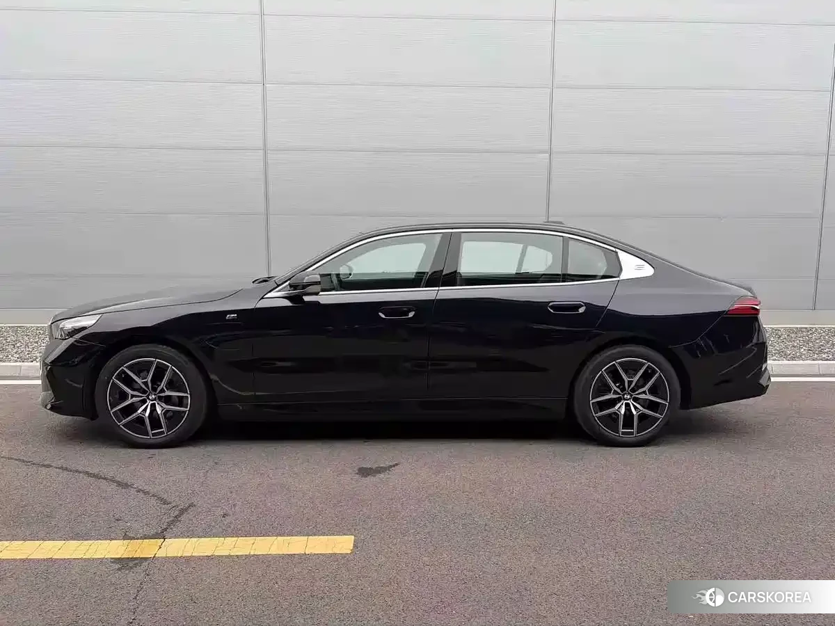 BMW i5 id 4649263 из Китая 10