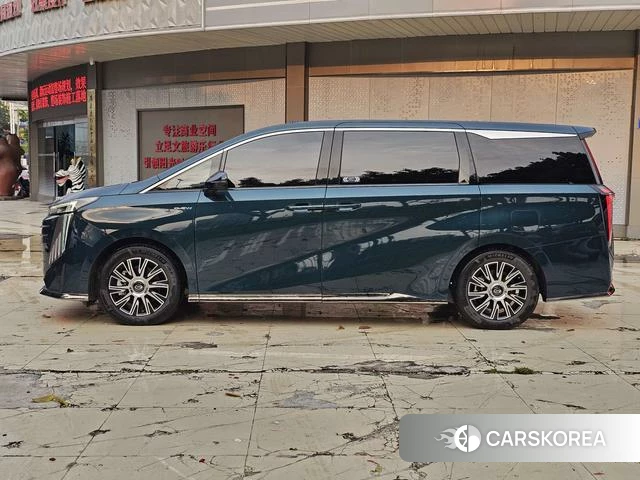 GAC Trumpchi Trumpchi E9 PHEV id 4220066 из Китая 12