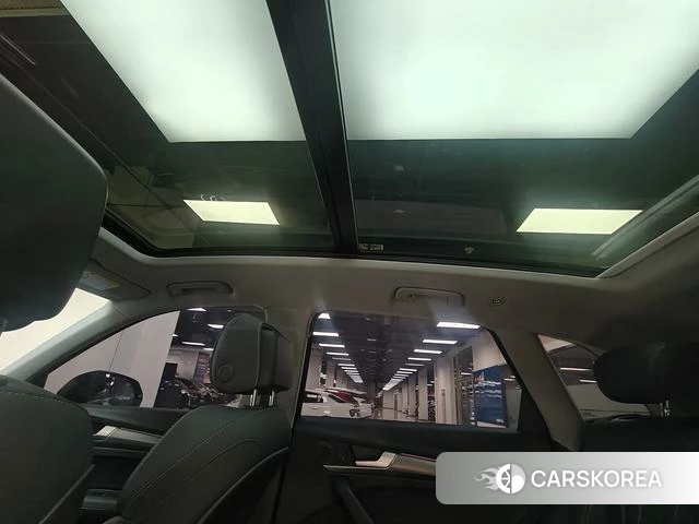 Audi Q5L id 4208527 из Китая 12
