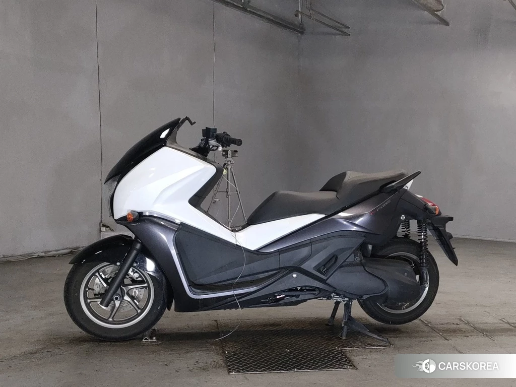 Проданный Honda PHASE 2010 из Японии, фото 2