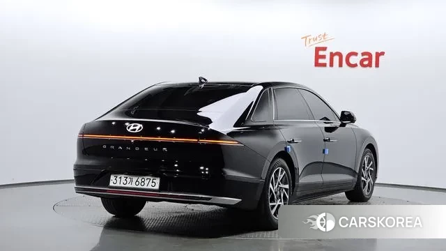 Hyundai Grandeur (GN7) id 3576680 из Кореи 12