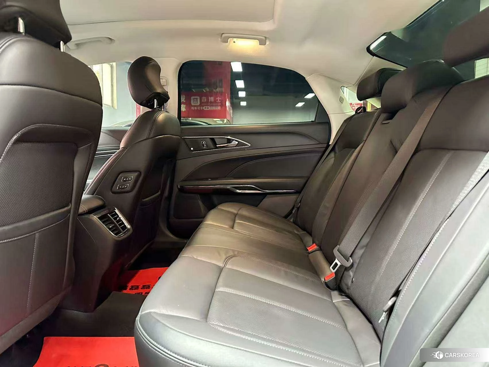 Ford Taurus 2019 Черный из Китая, фото 2