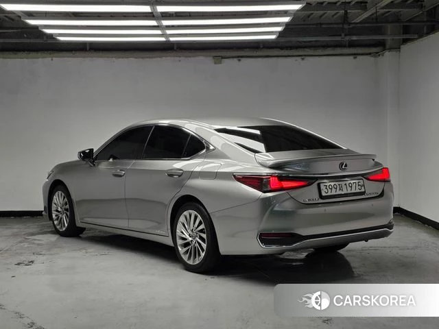 Lexus ES300h 7th generation id 4586933 из Кореи 12
