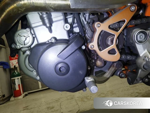 Engine photo