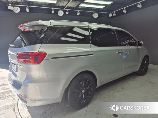 Kia The New Carnival id 3718617 из Кореи 12