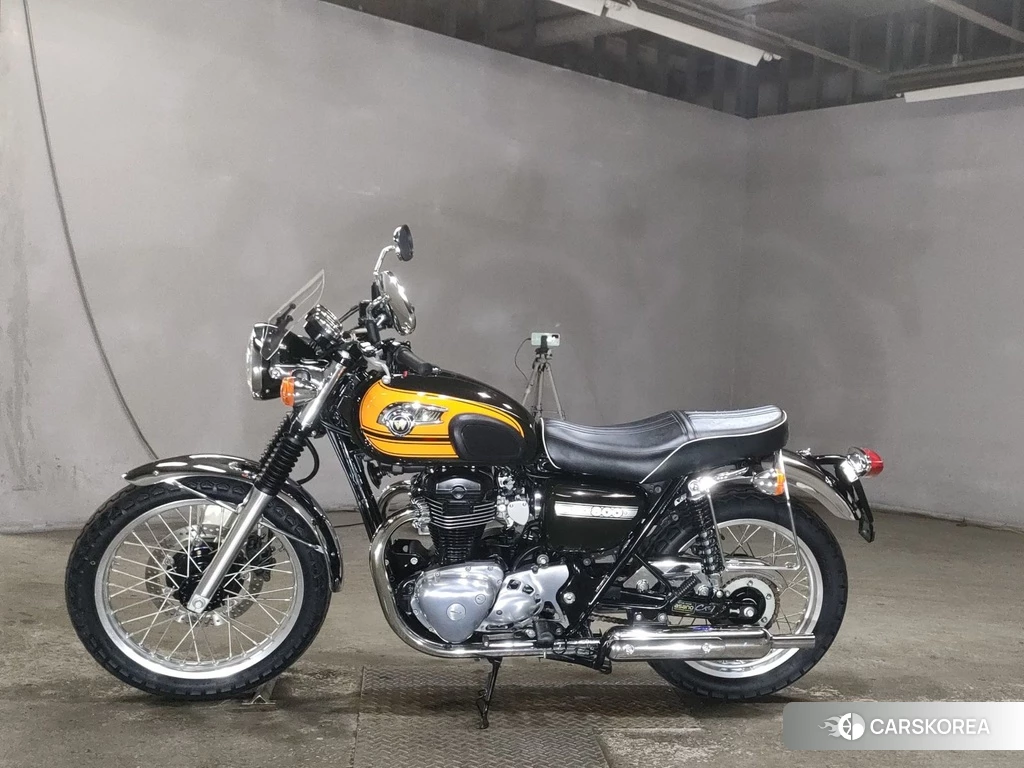 Проданный Kawasaki W800 2017 из Японии
