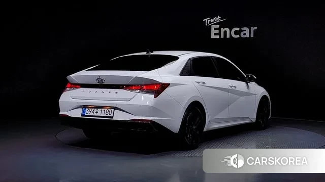 Hyundai Avante Hybrid (CN7) id 3504207 из Кореи 12