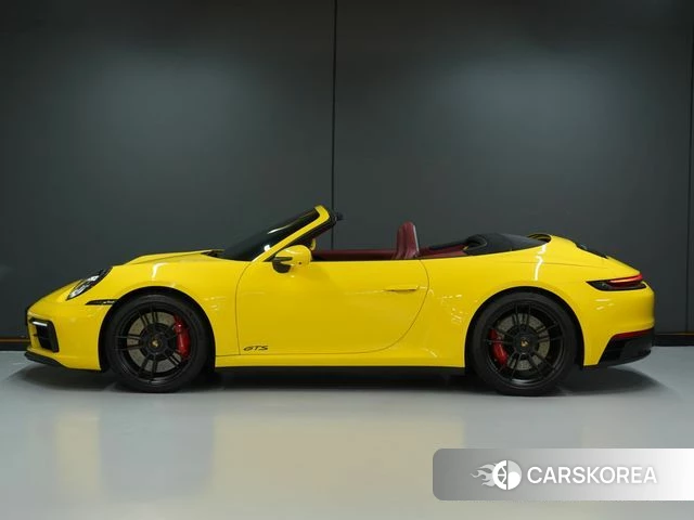 Porsche 911(992) id 4613039 из Кореи 12