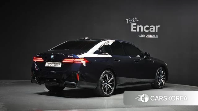 BMW 5 Series (G60) id 4505581 из Кореи 12