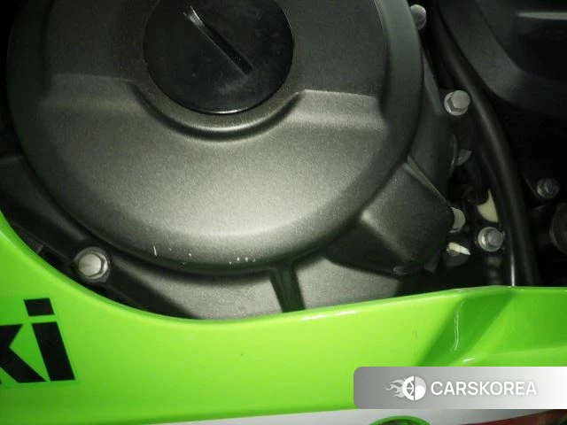 Engine photo