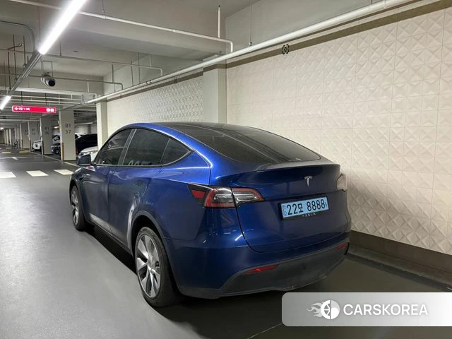 Tesla Model Y 2023 Синий из Кореи, фото 6
