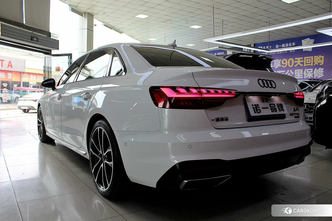 Audi A4L id 4505001 из Китая 11