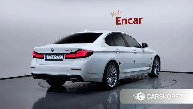BMW 5 Series (G30) id 4457172 из Кореи 12