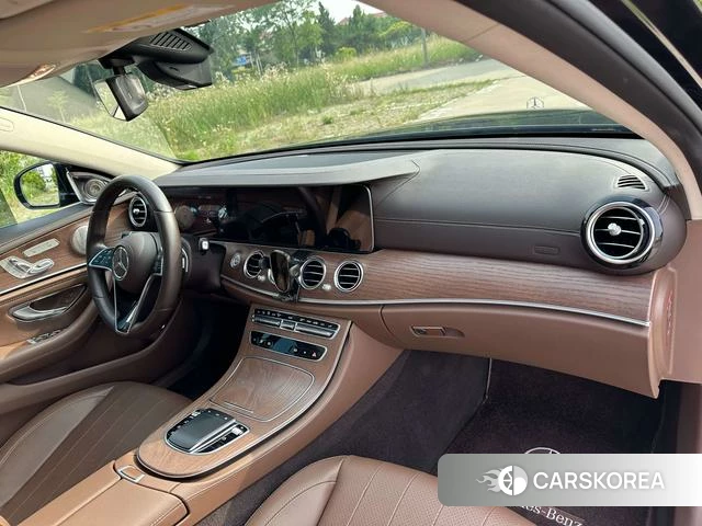 Mercedes-Benz E-class id 4359652 из Китая 12