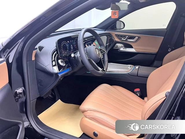 Mercedes-Benz E-class 2025 Черный из Китая, фото 2