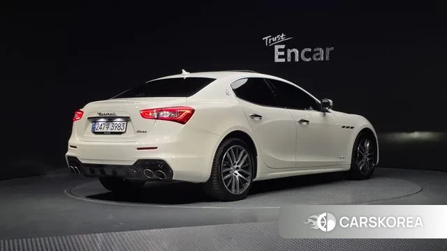 Maserati Ghibli id 3444732 из Кореи 12