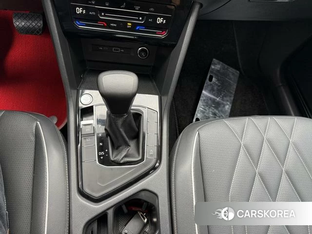 Volkswagen Tiguan L id 4264727 из Китая 12