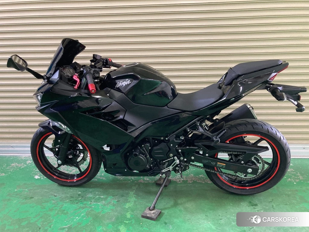 Проданный Kawasaki Ninja 400-2 2018 из Японии