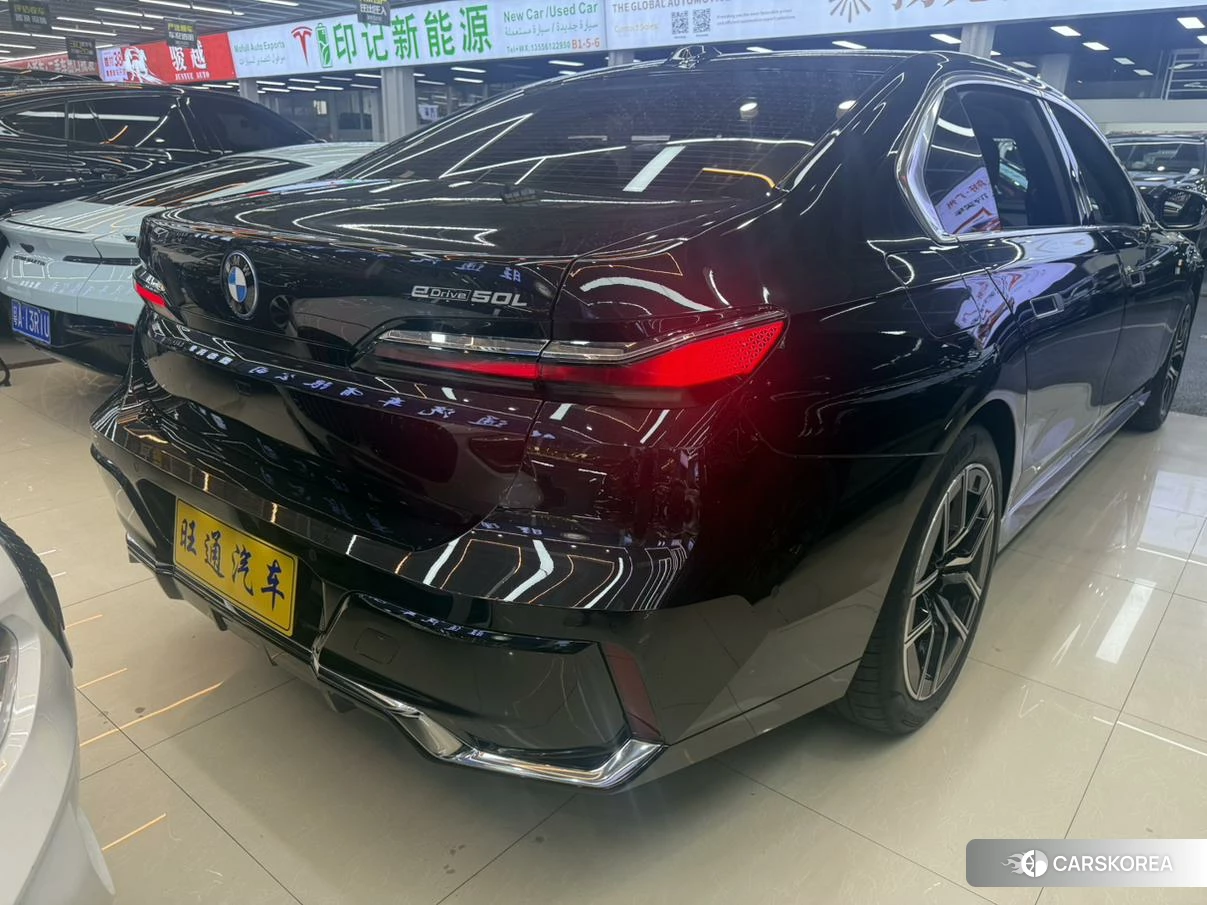 BMW i7 id 4421002 из Китая 7