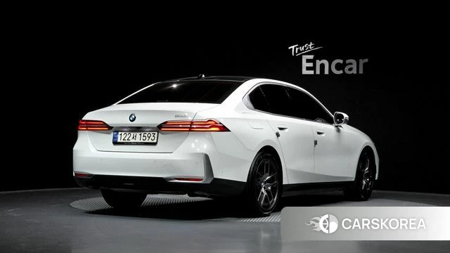 BMW 5 Series (G60) id 4177993 из Кореи 12