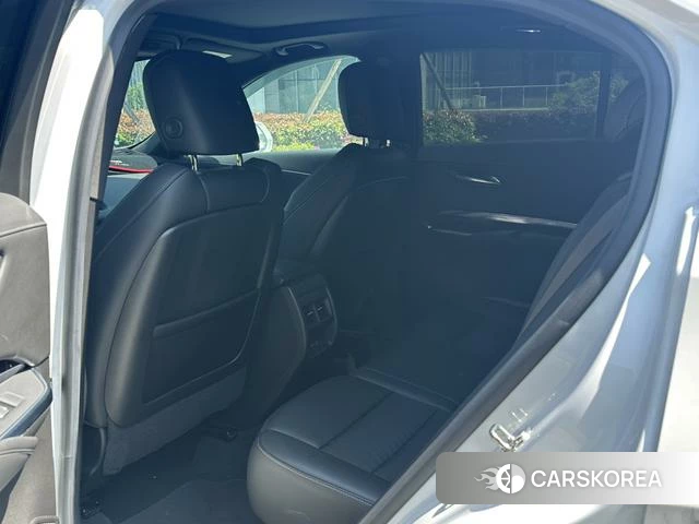 Cadillac XT4 2023 Белый из Китая, фото 2