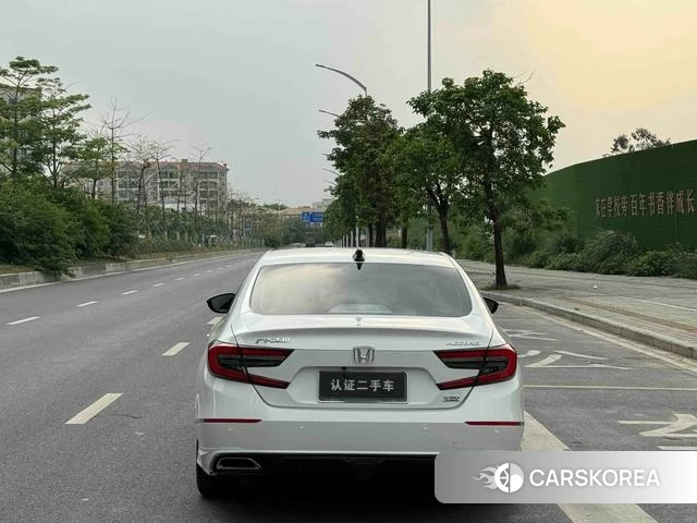 Honda Accord 2022 Белый из Китая, фото 4