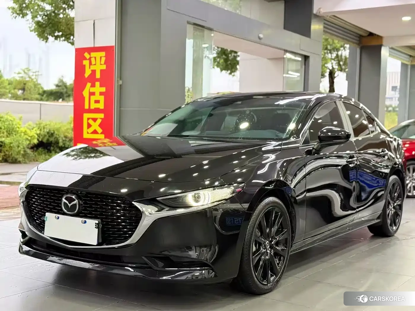 Mazda 3 2024 Черный из Китая, фото 2