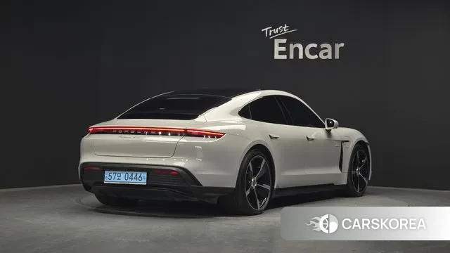 Porsche Taycan id 3702003 из Кореи 12