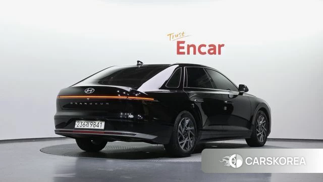 Hyundai Grandeur (GN7) id 4469347 из Кореи 12