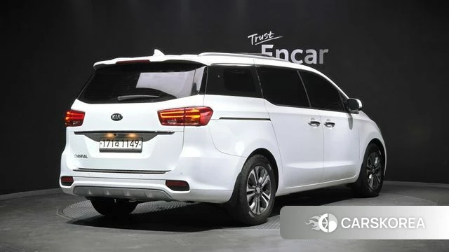 Kia The New Carnival id 4568513 из Кореи 12