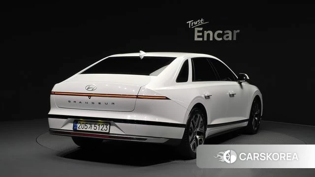 Hyundai Grandeur Hybrid (GN7) id 4540803 из Кореи 12