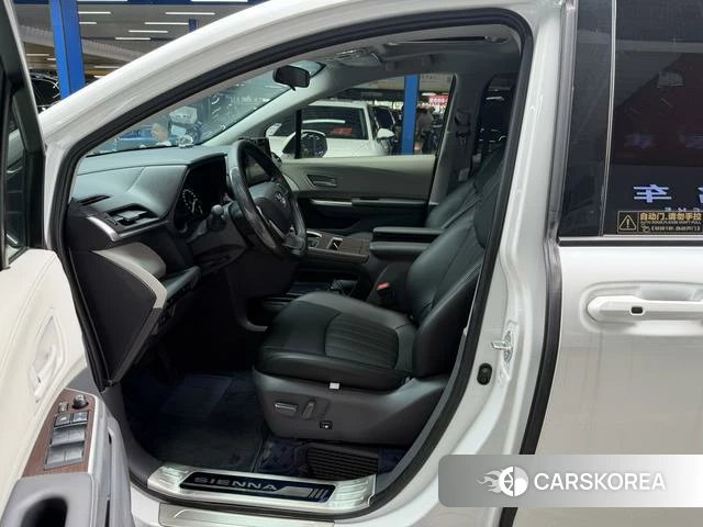 Toyota Saina id 4276282 из Китая 12