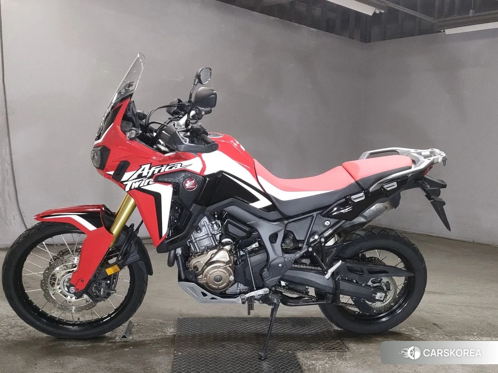 Проданный Honda CRF1000L AFRICA TWIN 2016 из Японии