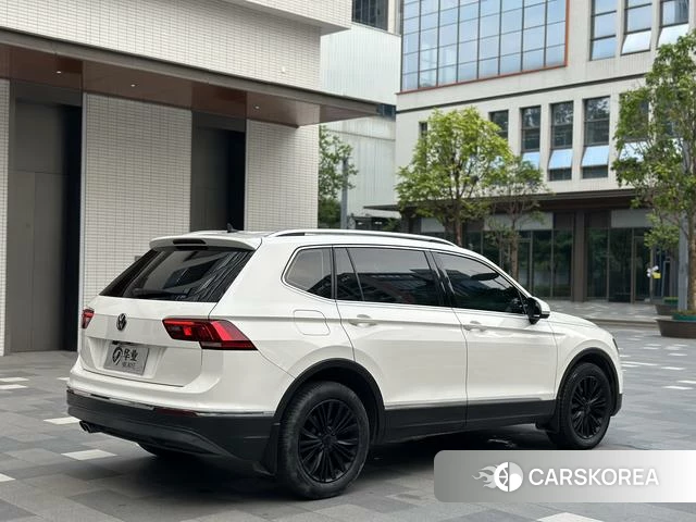 Volkswagen Tiguan L 2021 Белый из Китая, фото 6