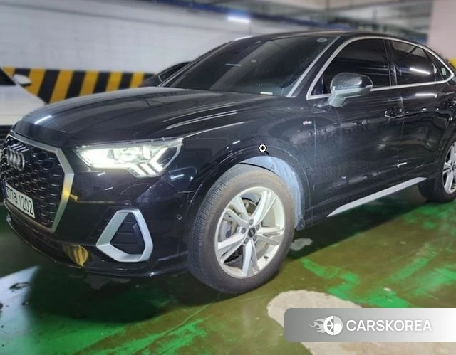Audi Q3 (F3) 2022 Черный из Кореи, фото 2