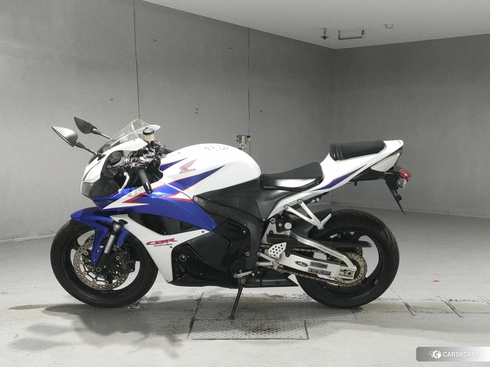 Проданный Honda CBR600RR 2011 из Японии, фото 2