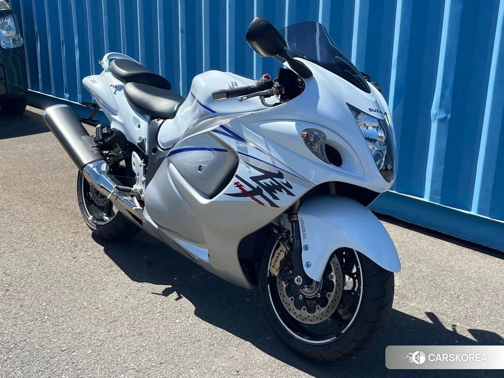 Проданный Suzuki GSX1300R HAYABUSA 2016 из Японии